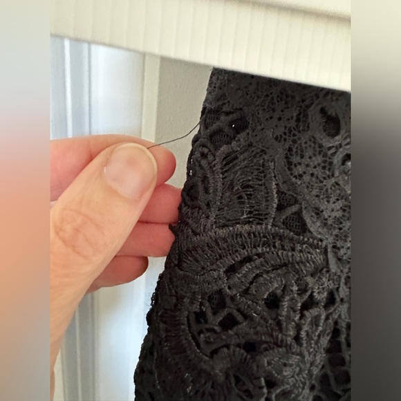 MAC Duggal 79082 Embroidered Sleeveless Plunge Neck Trumpet Gown Size 4 NWT - Picture 9 of 10